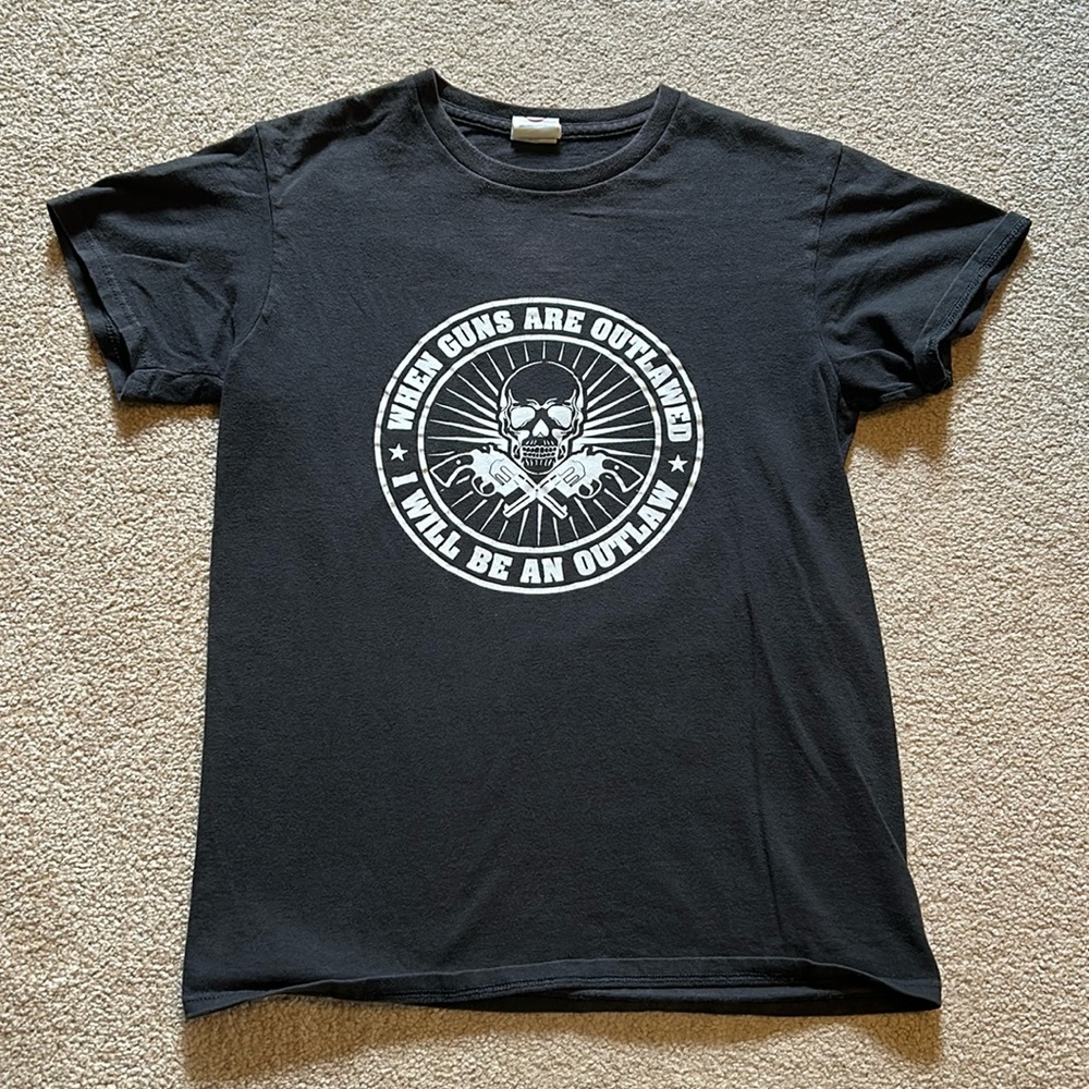 Black outlaw T-shirt